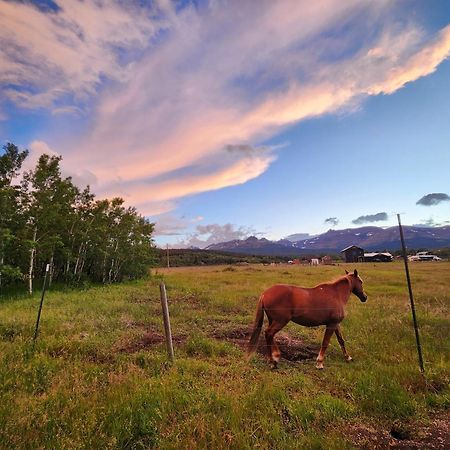 Circle R Motel East Glacier Park Village Екстериор снимка