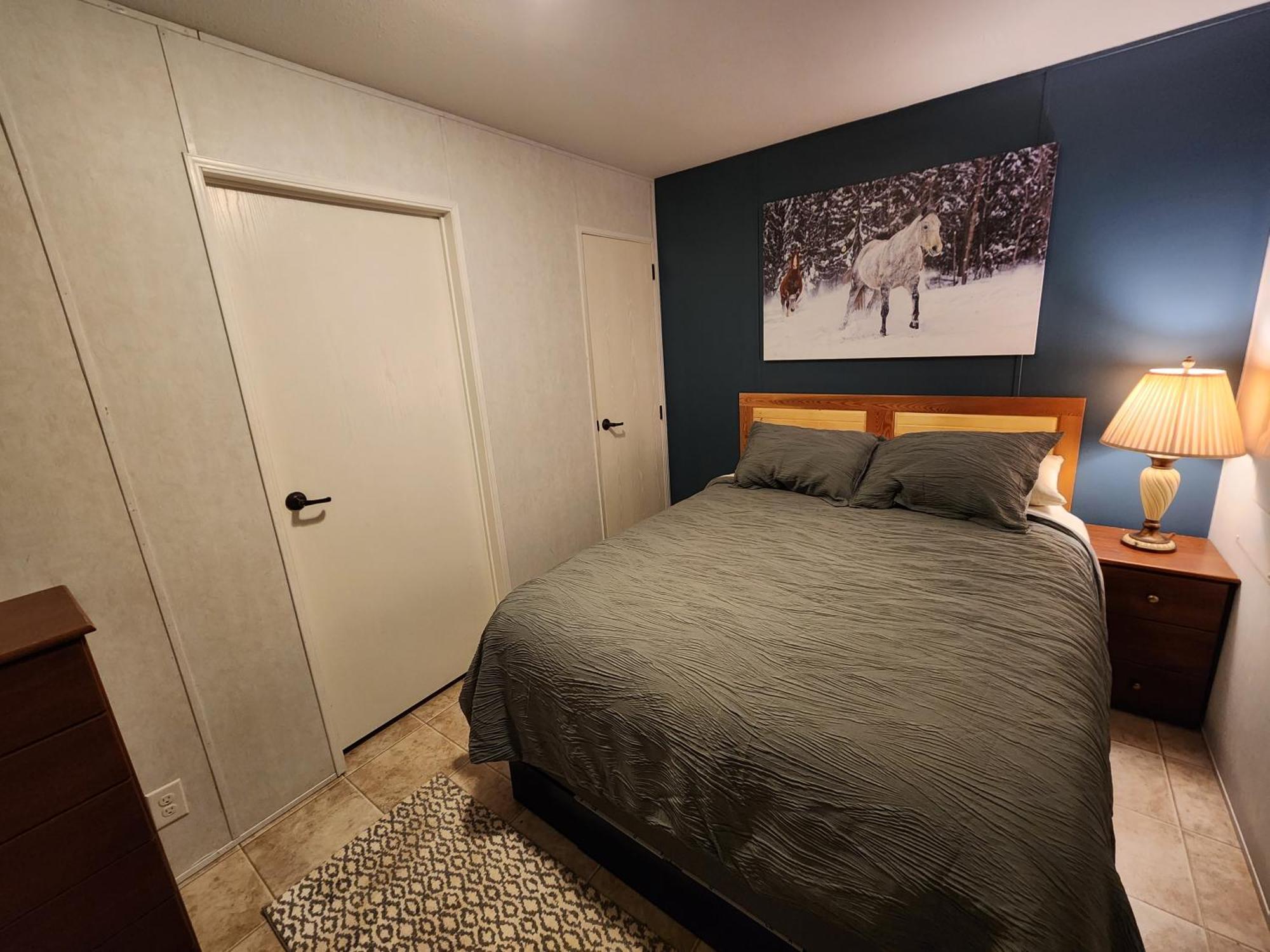 Circle R Motel East Glacier Park Village Екстериор снимка