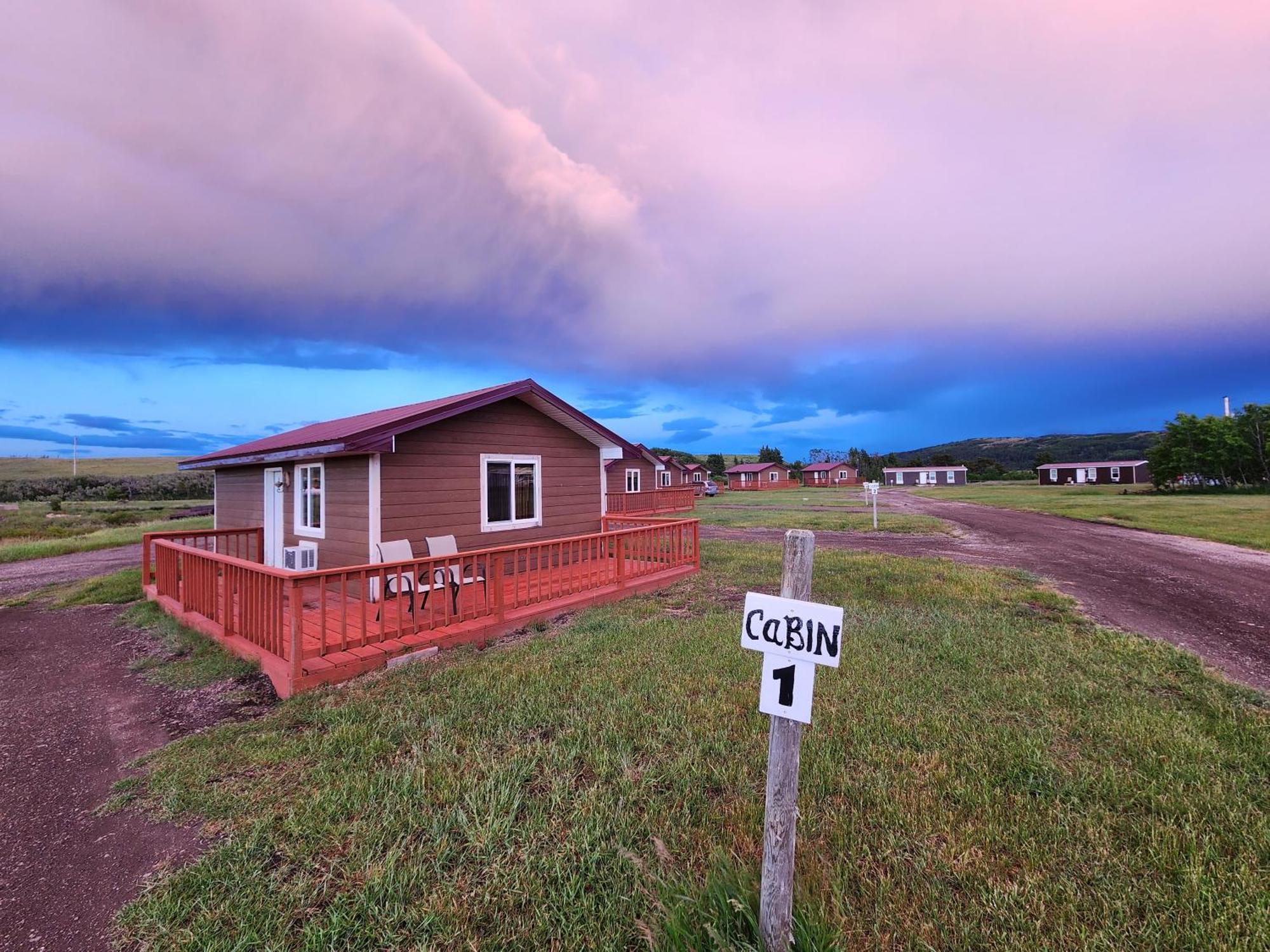 Circle R Motel East Glacier Park Village Екстериор снимка